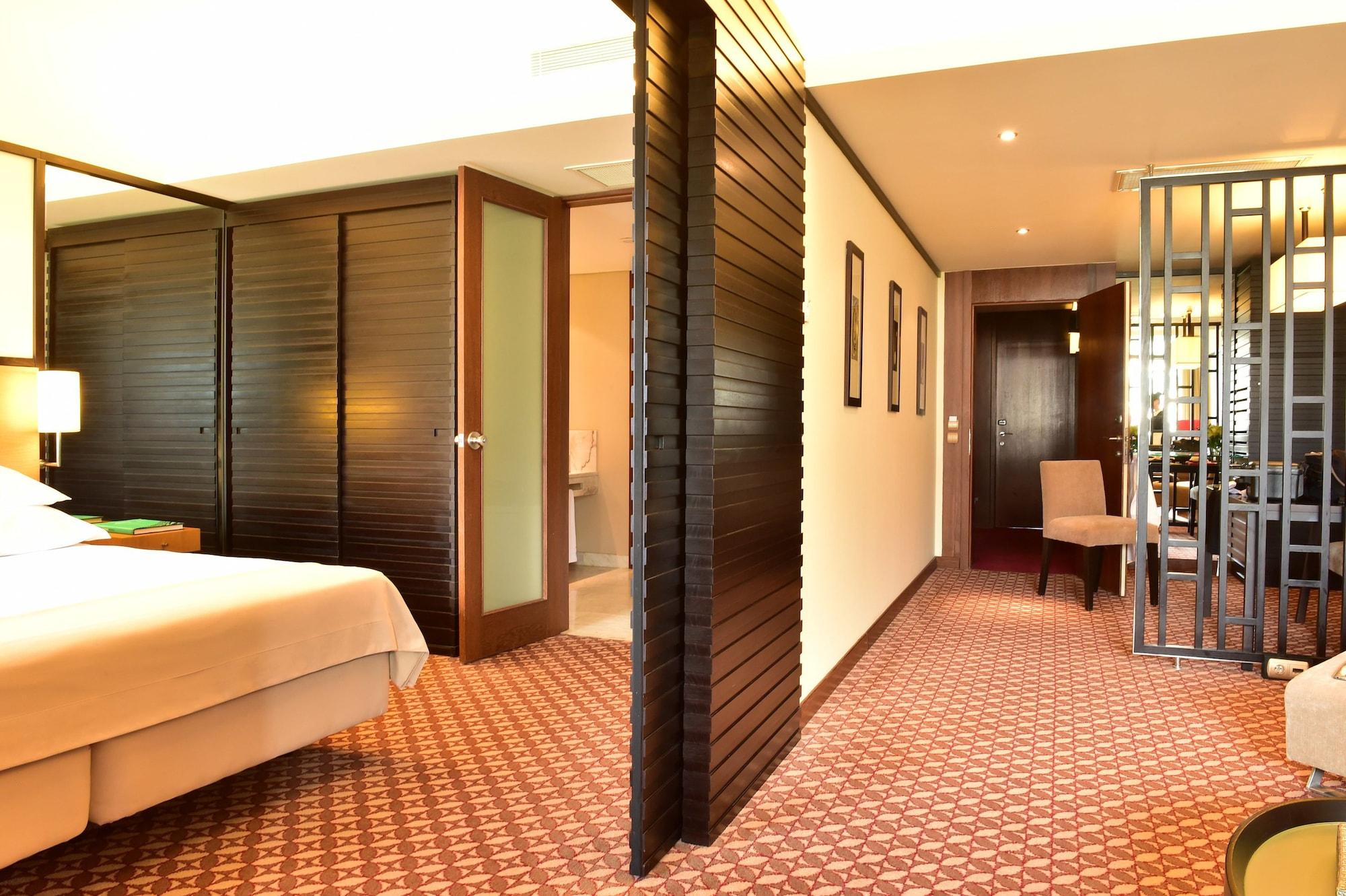 Pestana Casino Park Hotel & Casino Фуншал Екстер'єр фото A room at the hotel